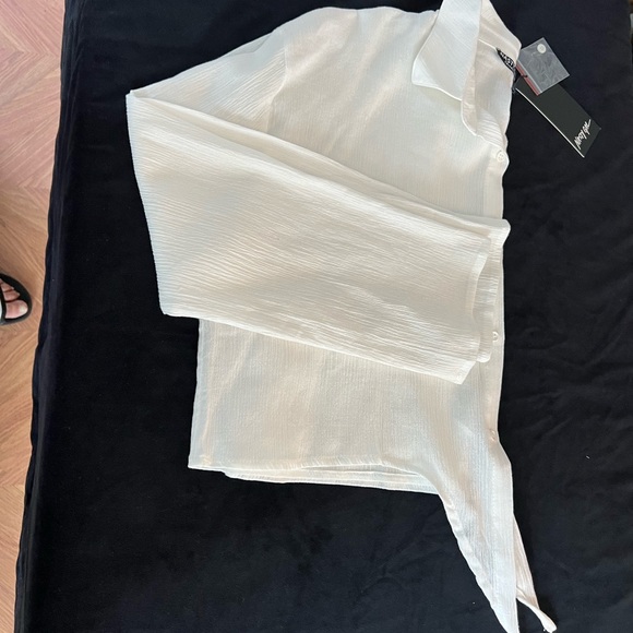 Nastygal white  long sleeve button down tie front crop top - Picture 6 of 8